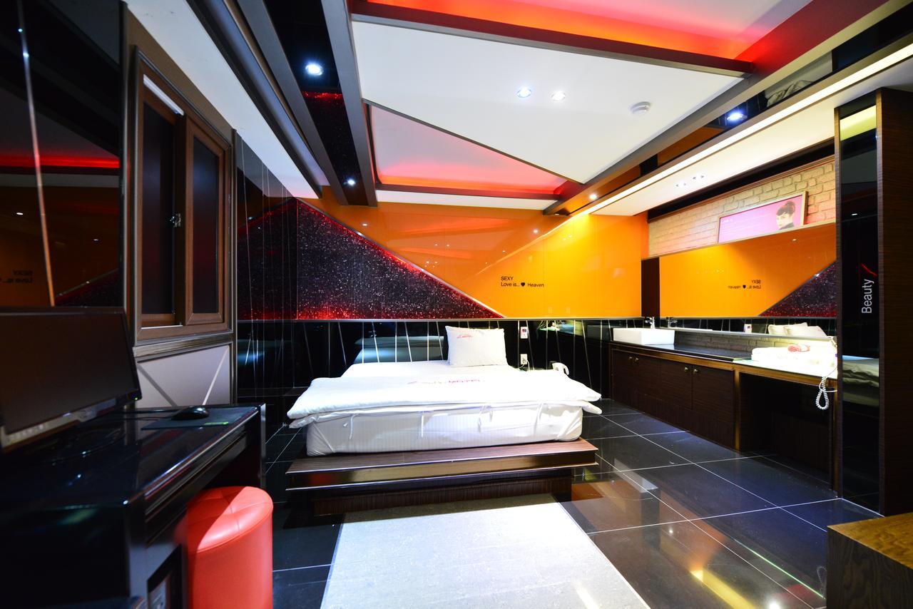 Daegu Piano Motel Exterior foto